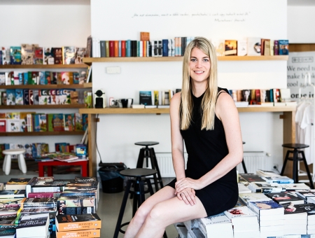 Borítókép: „Hogy megértsék, mit jelent: szívd fel, begyem, a sok vizet” – Horváth Dorka, a BOOKR Kids alapítója