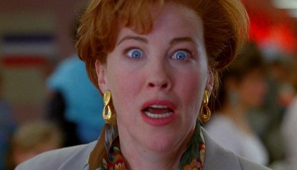 Borítókép: Ez a nap legviccesebb fotója! Ilyen, amikor egy hároméves választja ki a család karácsonyfáját