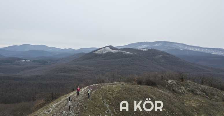 Borítókép: Küzdelem az elemekkel 152 kilométeren át: a Kör - videó