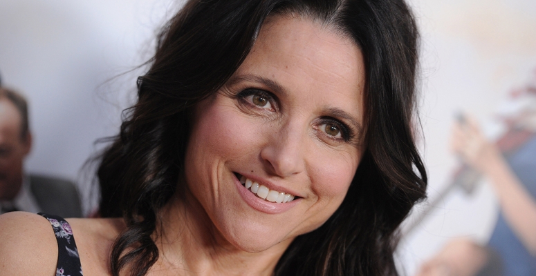 Borítókép: Julia Louis-Dreyfus fiai szupercuki üzenetet posztoltak a színésznő utolsó kemója előtt