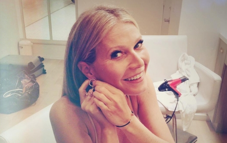 Borítókép: Sokan azt hiszik, hogy irtó népszerűvé teszi őket ez a szokás, pedig ellenkezőleg