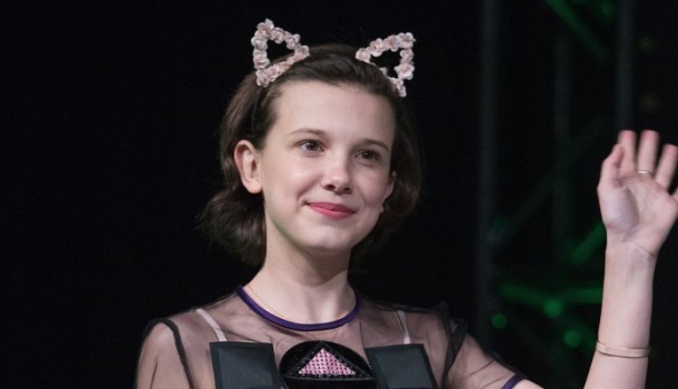 Borítókép: A Stranger Things sztárja szerelmes: megmutatjuk, ki Millie Bobby Brown pasija