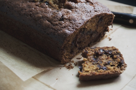 Borítókép: Gyors, különleges, finom desszert: étcsokoládés sütőtökkenyér