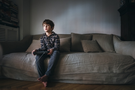 Borítókép: Orvos apuka kitálal: „5 dolog, amiből tudtam, hogy nagy a baj, tényleg videójáték-függő lett a gyerek”