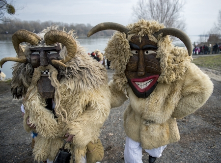 Borítókép: 5 dolog, amit mindenki megtanul, aki (hozzám hasonlóan) először látogat el a mohácsi busójárásra