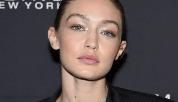 Borítókép: Dagad a botrány! Gigi Hadid csúnyán kitálalt a New York-i divathéttel kapcsolatban