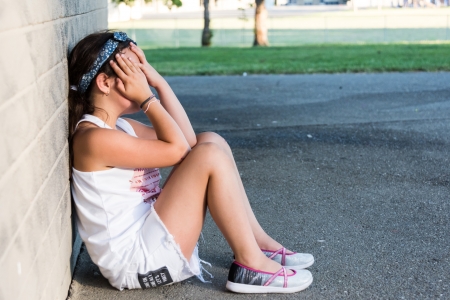 Borítókép: Nem olyan voltam, mint a többi gyerek, de te homokba dugtad a fejed, Anya!