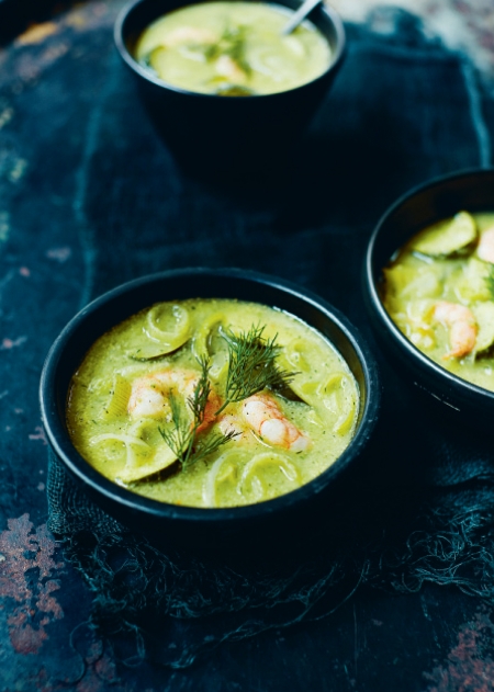 Borítókép: Garnélás-kapros cukkinileves (akár vegán)