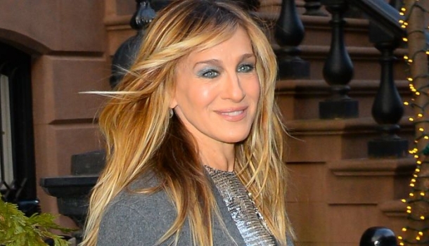 Borítókép: Egyesek szerint szexis mások szerint férfiűző! SJP újra divatba akarja hozni ezt a megosztó darabot