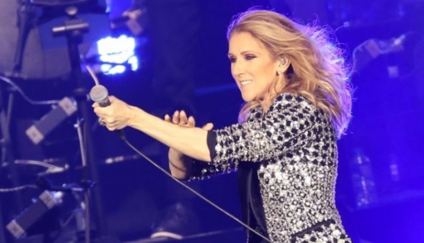 Borítókép: Szomorú! Celine Dion nincs jól, le kellett mondania koncertjeit