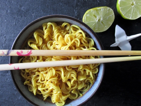 Borítókép: E-számok nélkül: így készül a zacskós tésztaleves házilag