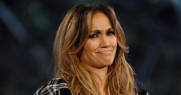 Borítókép: Kifakadt a fitneszblogger: Avagy íme a bizonyíték, hogy a valóságban nem létezik olyan kerek fenék, mint az Instagramon