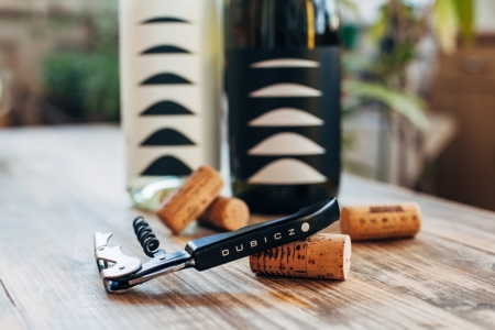 Borítókép: Honnan származik a parafadugó szagolás hagyománya?