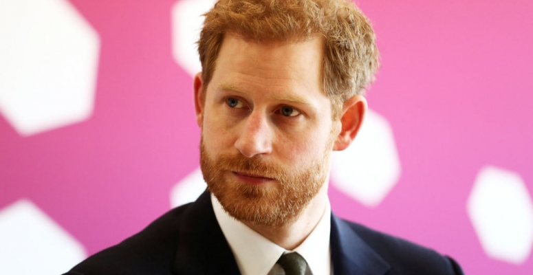 Harry herceg megtör egy királyi hagyományt azzal, hogy kit választott tanúnak az esküvőjére