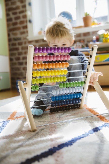 Borítókép: Még hogy fölösleges – 7 hétköznapi élethelyzet, amikor használod a matekórán szerzett tudásodat anélkül, hogy észrevennéd