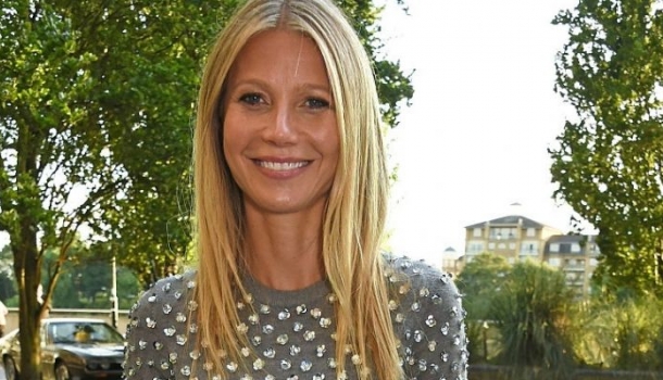 Borítókép: Ritka pillanat: Gwyneth Paltrow merész fotón mutatta meg 14 éves lányát a nagyvilágnak