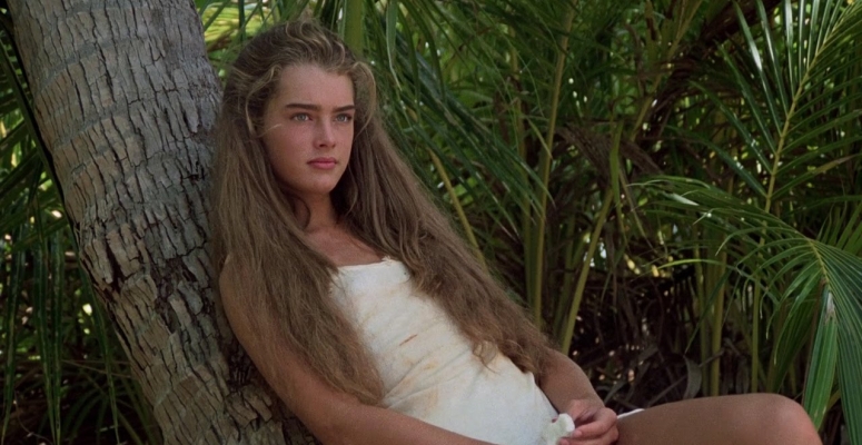 A kék lagúna egykori tinisztárja 52 éves és bombaformában van: Brooke Shields egy szál bikiniben fotózkodott