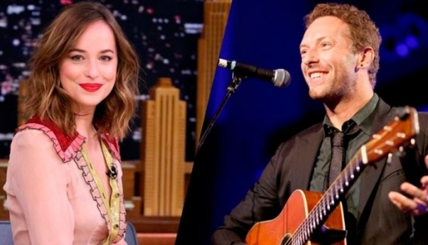 Borítókép: Bizonyíték: Dakota Johnson és Chris Martin mégsem szakítottak