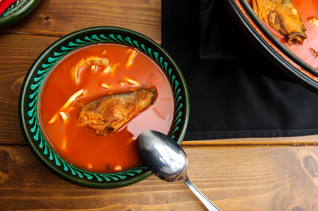 Borítókép: Halászlé egyszerűen, de mutatósan