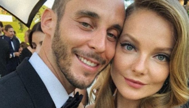 Borítókép: Minden menyasszony rémálma! Mihalik Enikő olyan szexis volt barátnője esküvőjén, hogy nem térünk magunkhoz