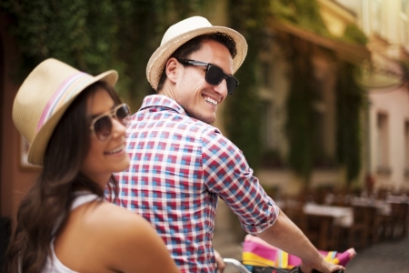 Borítókép: Napi horoszkóp július 10.: a Kosok számára új szerelem kerül kilátásba, a Rákoknak talpraesettségükre lesz szükségük 