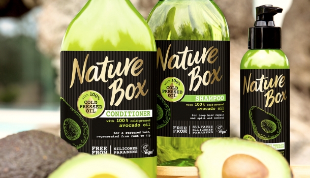 Borítókép: 100%-osan hidegen préselt olajokkal a természetesen szép hajért & bőrért