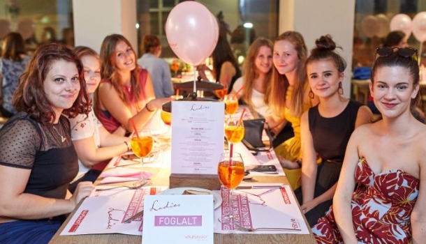 Borítókép: Csipke, rúzs és kávékrém – csajos este a Vapiano-nál