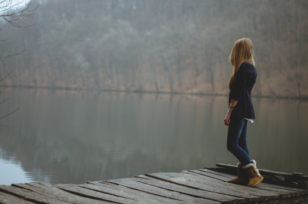 Borítókép: Napi horoszkóp október 12.: a Kosok számára új szerelem helyeződik kilátásba, a Bikák számára fontos mások elismerése