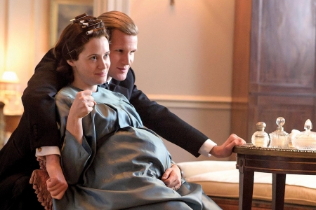 Borítókép: A II. Erzsébetet játszó színésznő először szólalt meg az ügyben, hogy Fülöp herceg megformálója sokkal több gázsit kapott nála