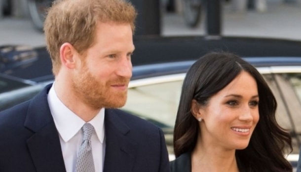 Borítókép: Hivatalos bejelentés: kisbabát vár Meghan hercegné