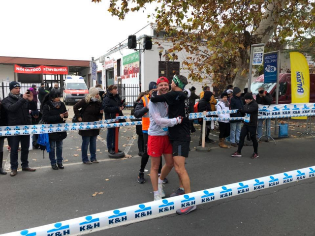 félmaraton,félmaraton egyéni csúcs,félmaraton PB,futás 40 felett,tempófutás