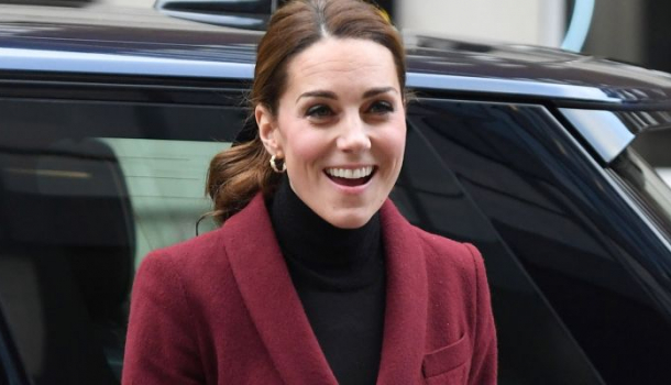 Borítókép: Ide vele: Katalin hercegné filléres kiegészítője az ünnepi szezon kedvence