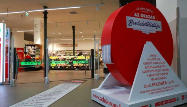 Borítókép: Több mint 284 tonna élelmiszert adtak a SPAR vásárlói nehéz sorsú embereknek