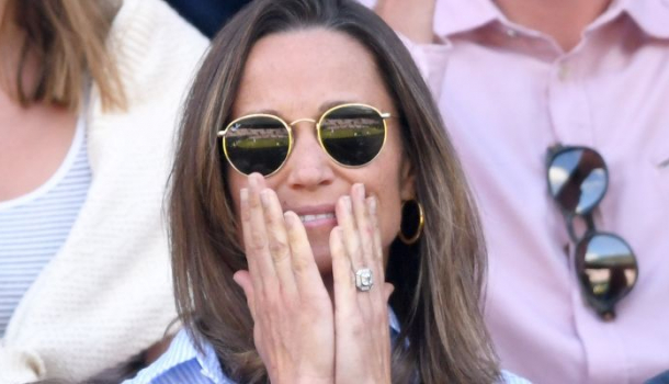 Borítókép: Elolvadt az internet: itt vannak ez első fotók Pippa Middleton kisfiáról