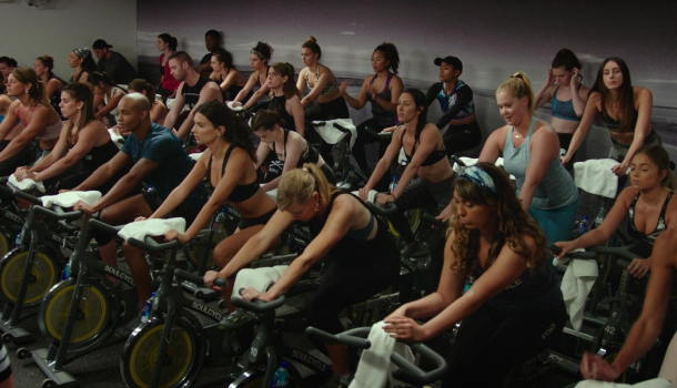 Borítókép: Ez a lány megvadult az edzésen!