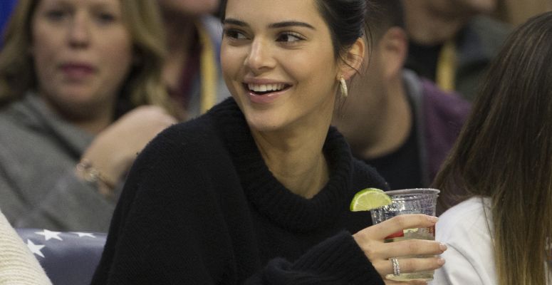 kendall jenner,kendall,jenner,köröm,trend,manikűr