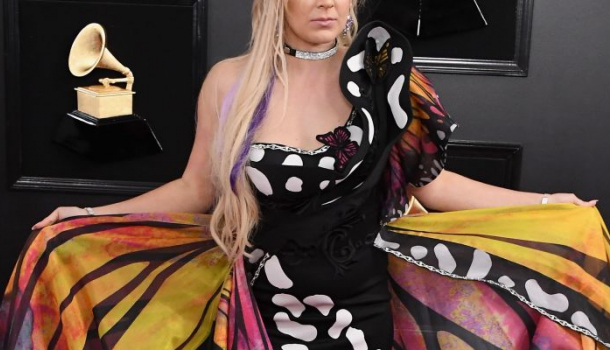 Borítókép: Fú! Ízléstelen szettek a Grammy-díjátadóról