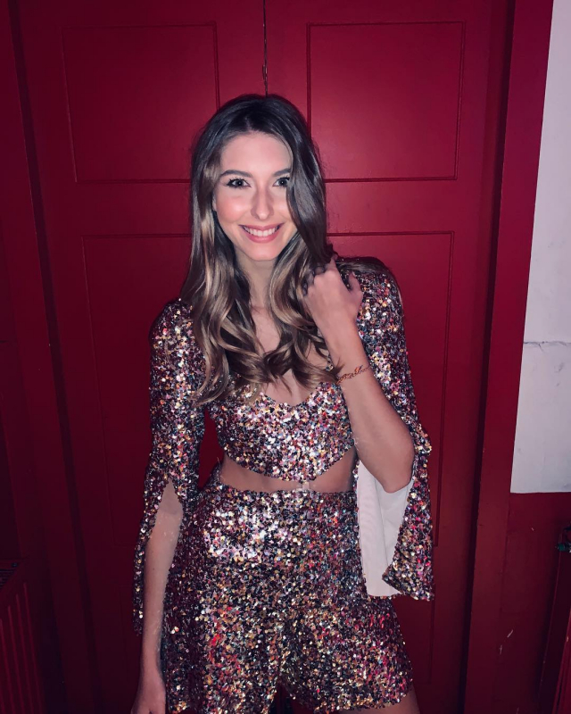 dallos bogi,dallosbogi,instagram,enekesnő