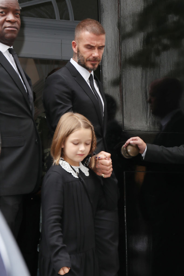 harper beckham,david beckham,apa lánya,apa,lány,fekete outfit