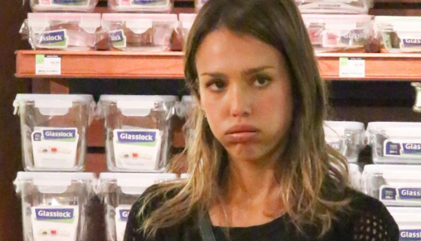 Borítókép: Celebek, akik imádnak közértben vásárolni