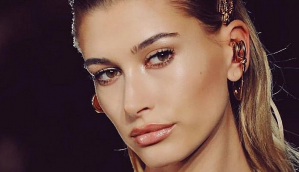 Borítókép: INSTYLE-STÍLUS: Hailey Bieber