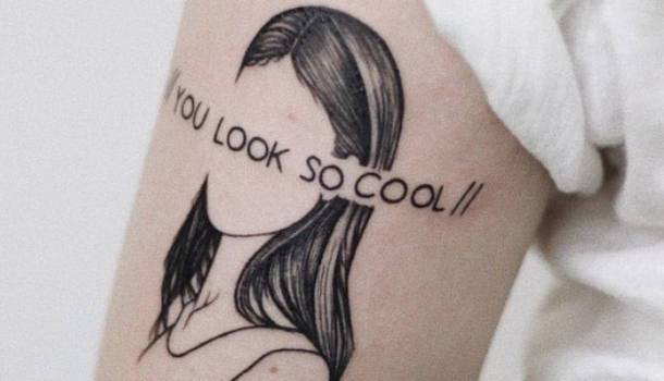 Borítókép: Tetováltatni sosincs késő. 