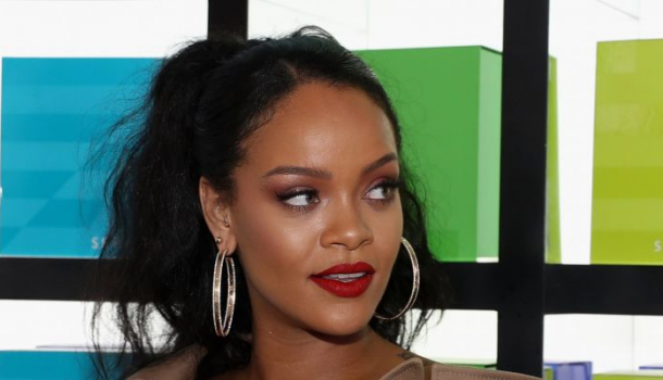 Borítókép: INSTYLE-STÍLUS: Rihanna