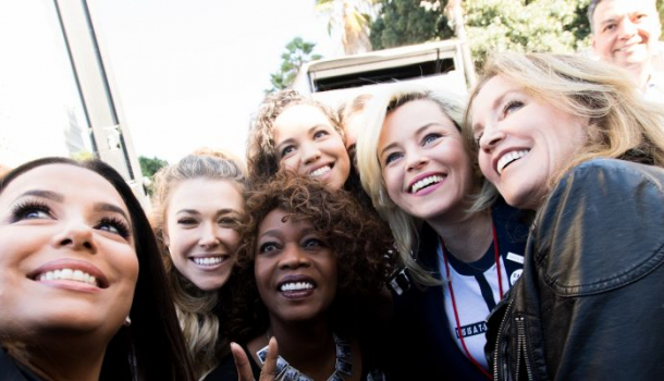 Borítókép: "A nő olyan, mint a teafilter..."