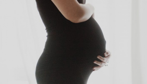 Borítókép: Minden várandós nő szép, de azért ezt kitenni...