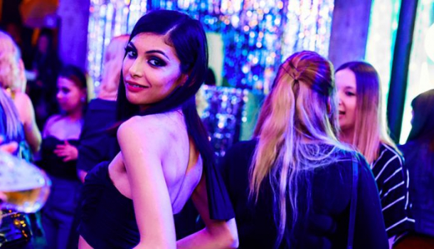 Borítókép: Farkas Franciska hasvillantós ruhában csavarta el a fejünket 