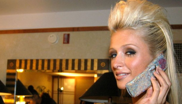 Borítókép: Volt egyszer a kinyitható mobil...