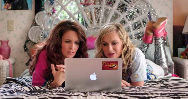 Borítókép: Ezektől a ruháktól szabadulj meg 40 év felett - Mutatjuk, hogy miket válassz helyettük!