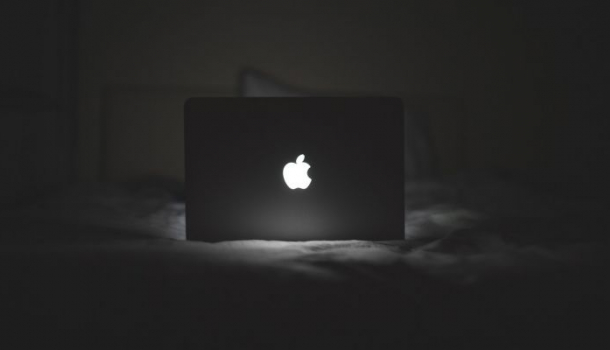 Borítókép: Ezért szexelnek kevesebbet a 30-asok a 40-eseknél?