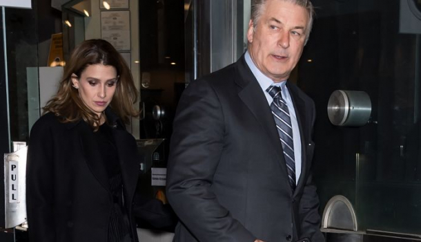 Borítókép: Hilaria Baldwin még gyászol